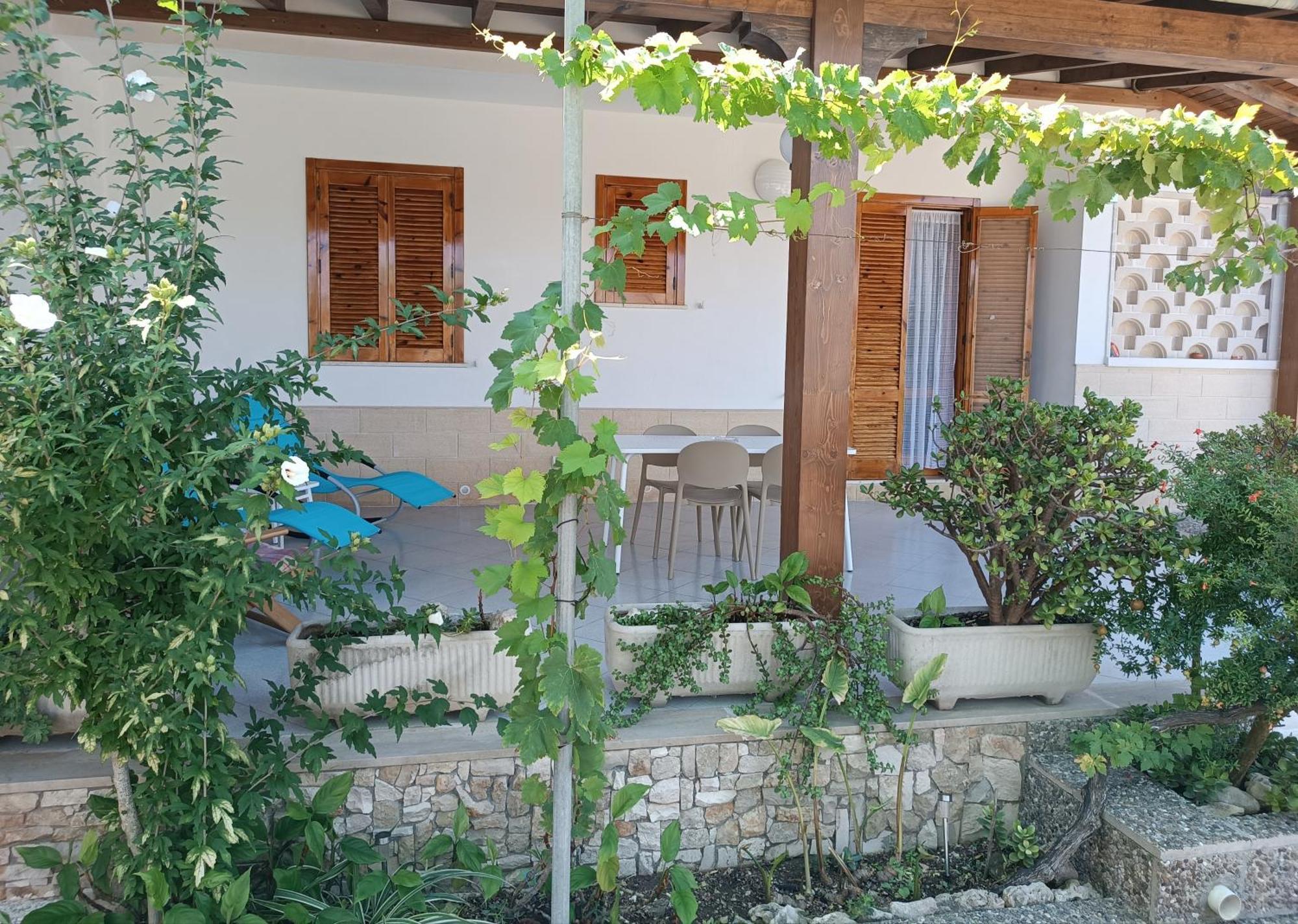Il Giardino Di Sofia Charm And Comfort Apartment Torre dell'Orso Ngoại thất bức ảnh