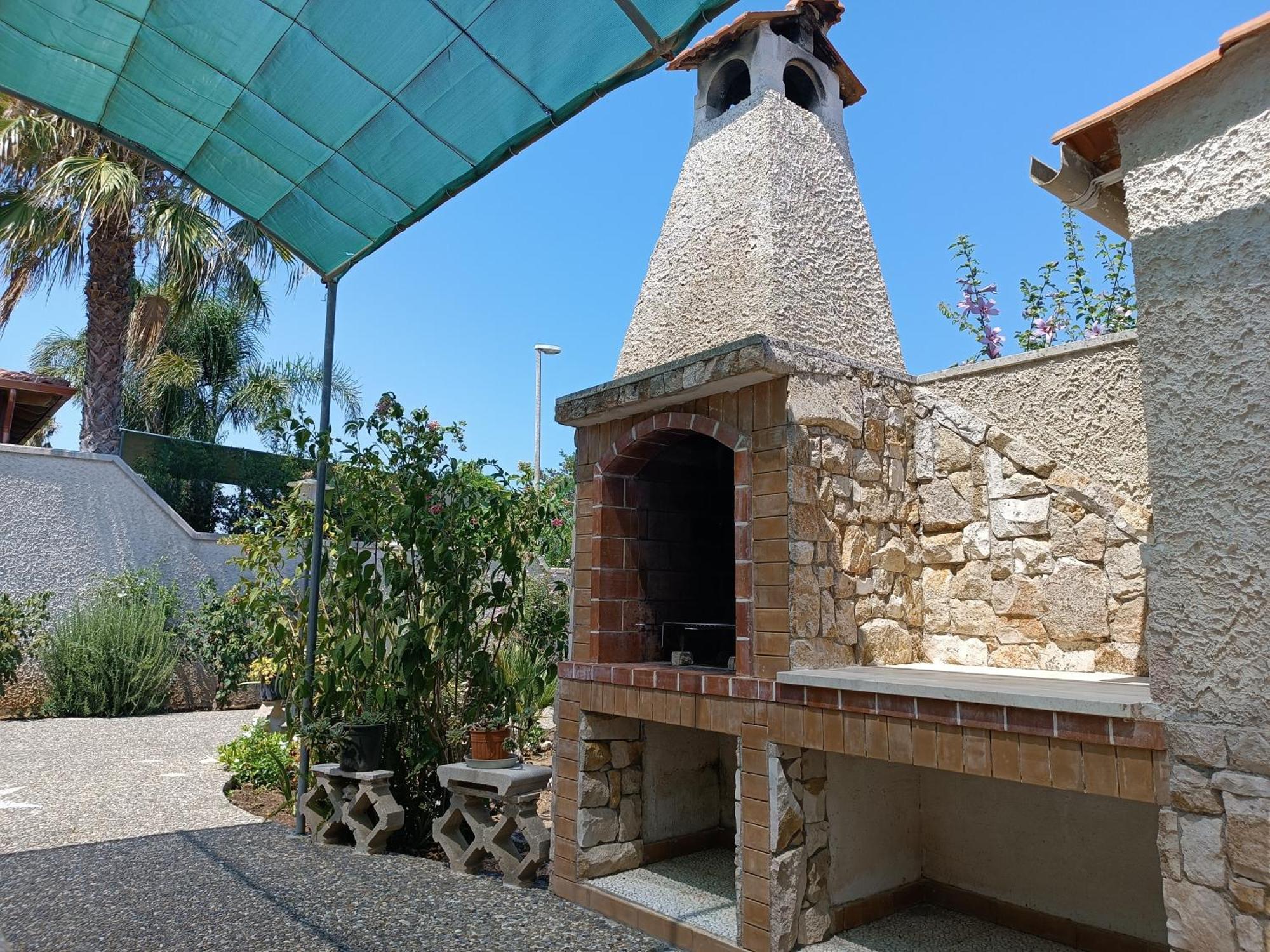Il Giardino Di Sofia Charm And Comfort Apartment Torre dell'Orso Ngoại thất bức ảnh